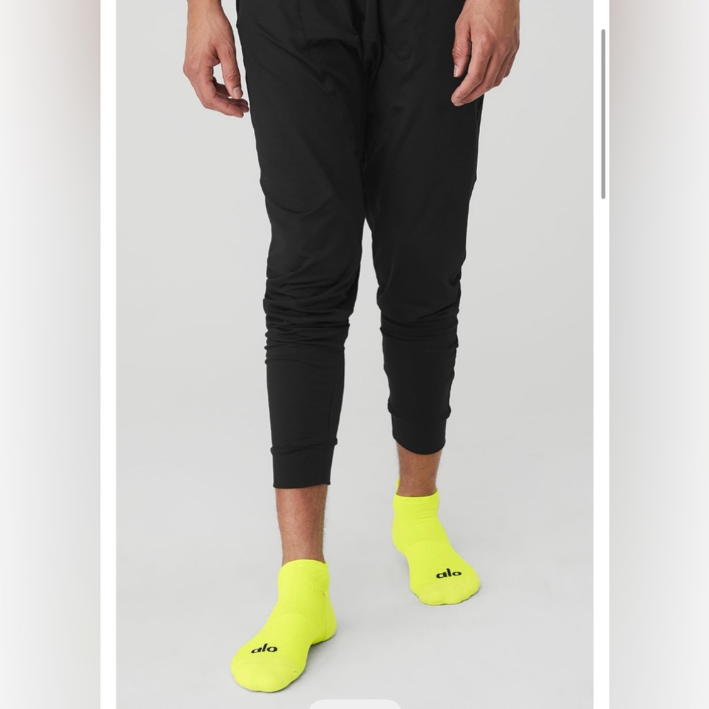 Alo Men’s performance tab sock - Picture 2 of 7